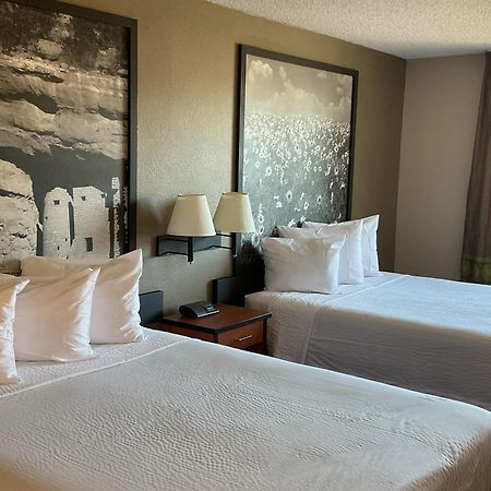 Super 8 By Wyndham Colorado Springs Airport Motel Exterior photo